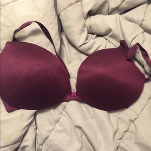 Victoria's Secret plunge incredible bra size 38D